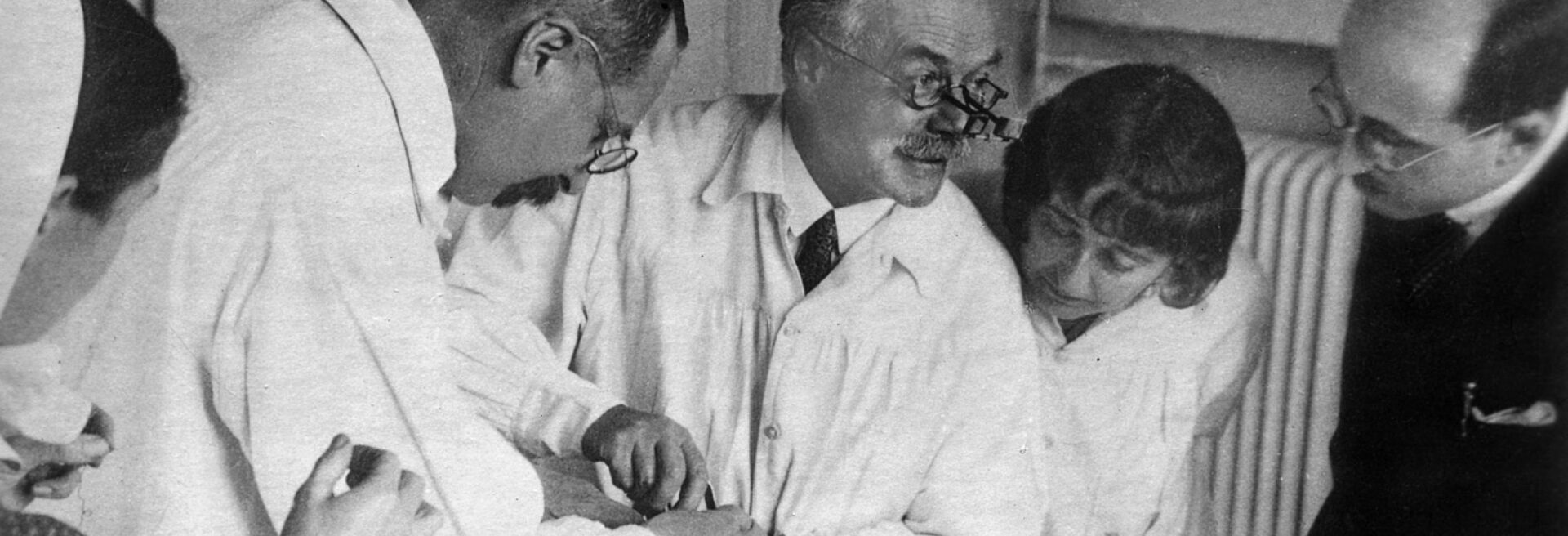 Les ophtalmologues suisses qui ont marqué l'histoire : Un héritage d'excellence médicale